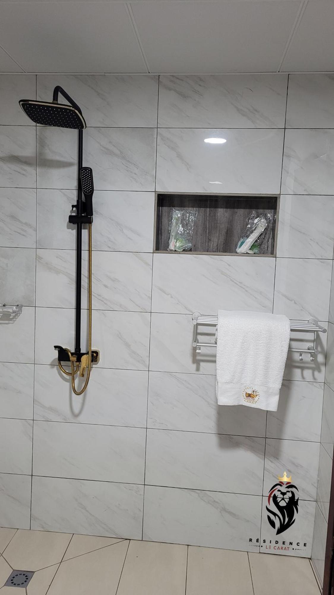 Residence Le Carat Douala Eksteriør billede
